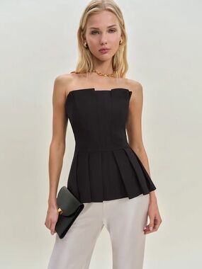 REFORMATION Ashlyn Top in Black 4